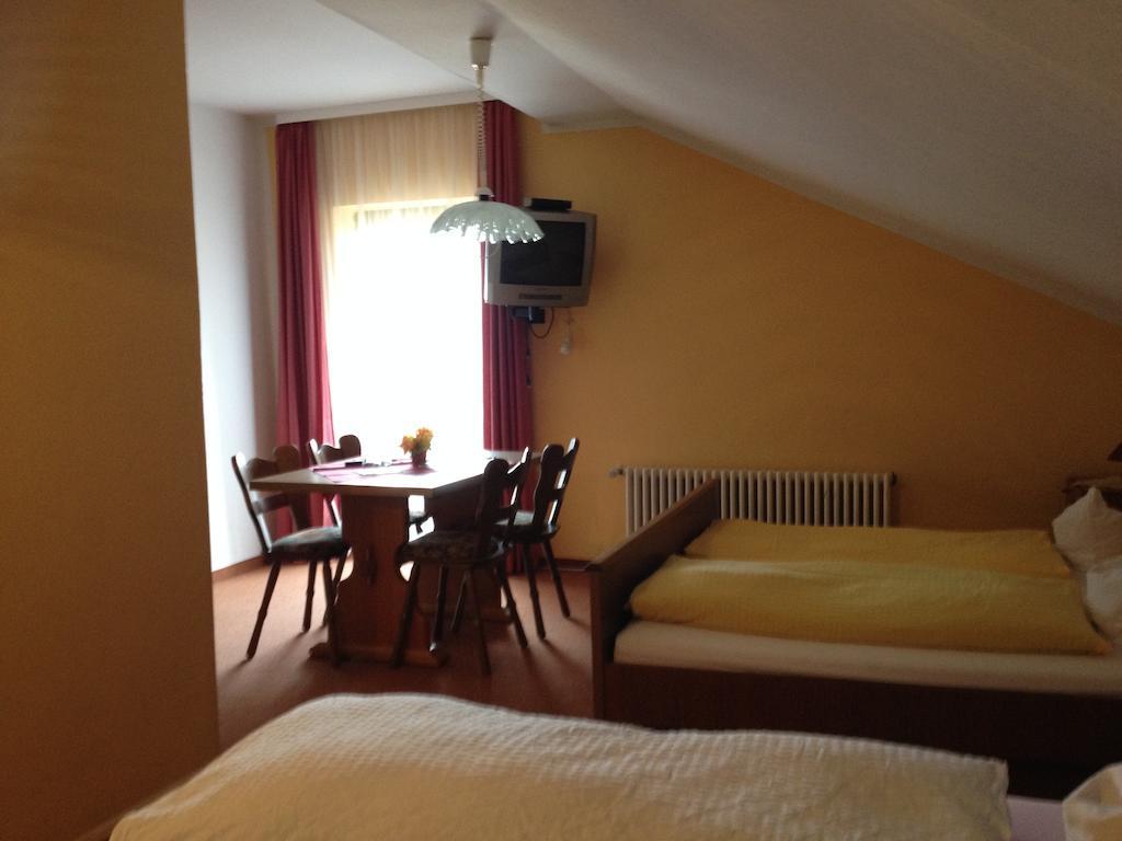 Gasthaus Pension Sternknoeckel Bodenmais Ruang foto